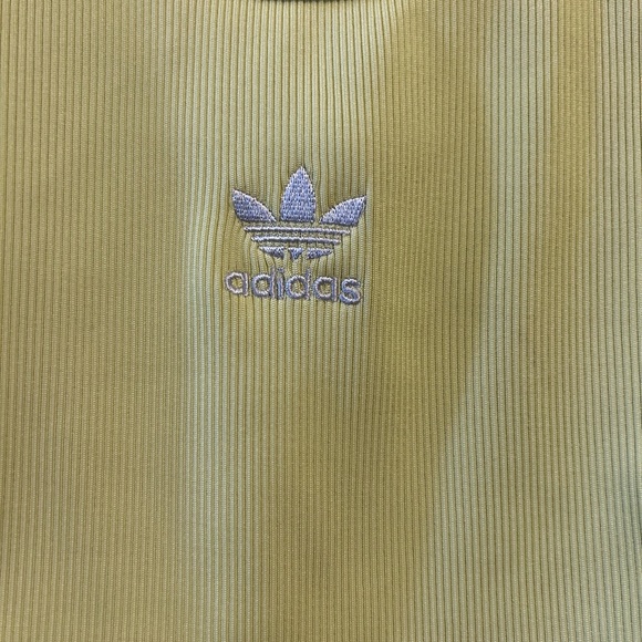 Adidas crop top - Picture 4 of 7